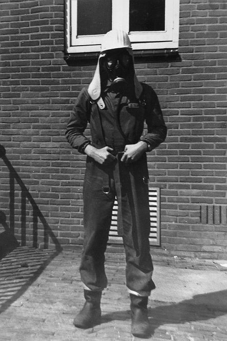 Luchtmacht Electronische School Arnhem apr. 1974.JPG - Luchtmacht Electronische School Arnhem april 1974